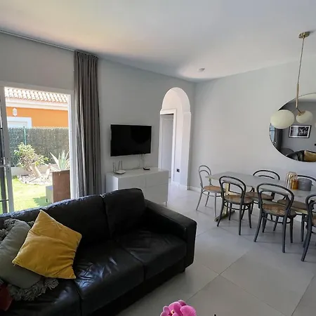 Pearetree - Gorgeous 4 Bedroom With Private Pool