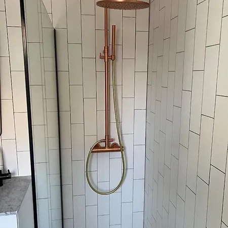 Willa Pearetree - Gorgeous 4 Bedroom With Private Pool *