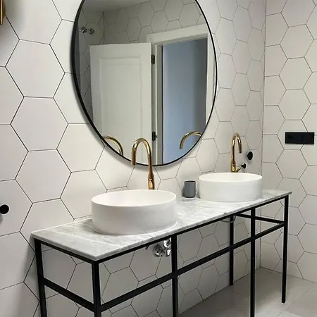 Villa Pearetree - Gorgeous 4 Bedroom With Private Pool