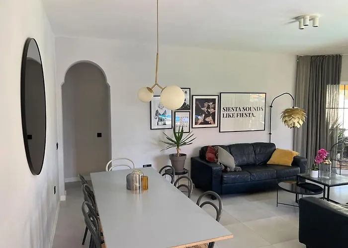 Pearetree - Gorgeous 4 Bedroom With Private Pool