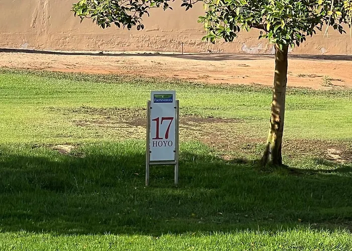 Pearetree - Gorgeous 4 Bedroom With Private Pool וילה קלטה דה פוסטה