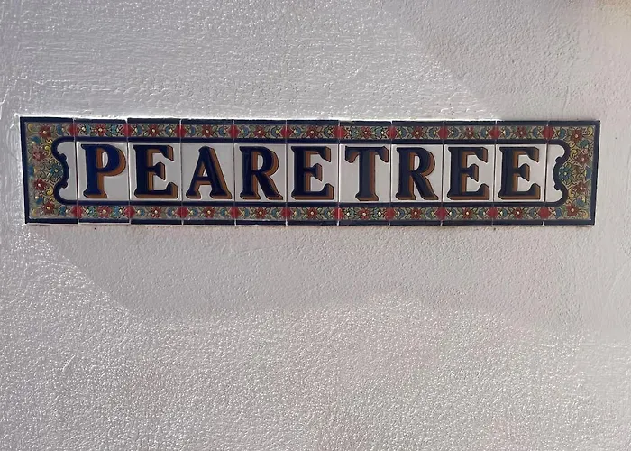 Pearetree - Gorgeous 4 Bedroom With Private Pool וילה *