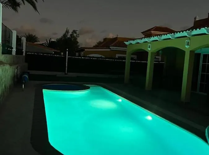 Pearetree - Gorgeous 4 Bedroom With Private Pool וילה קלטה דה פוסטה