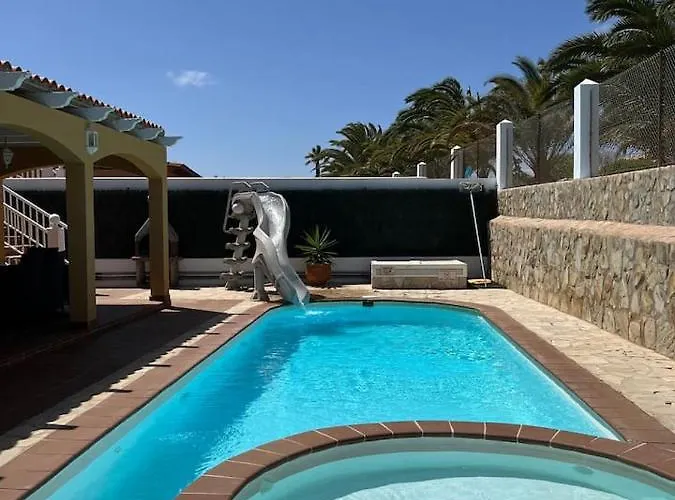 Pearetree - Gorgeous 4 Bedroom With Private Pool