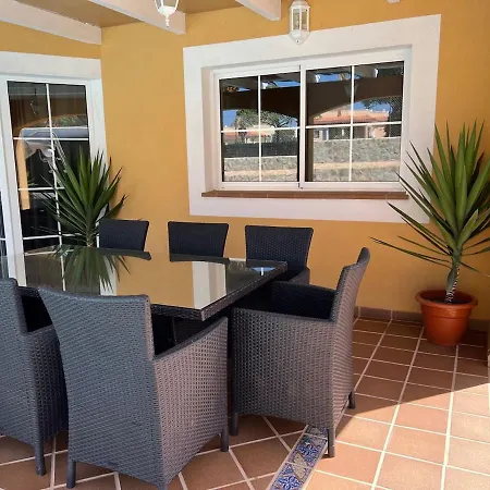 Villa Pearetree - Gorgeous 4 Bedroom With Private Pool