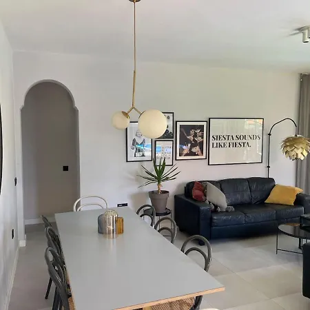 Pearetree - Gorgeous 4 Bedroom With Private Pool