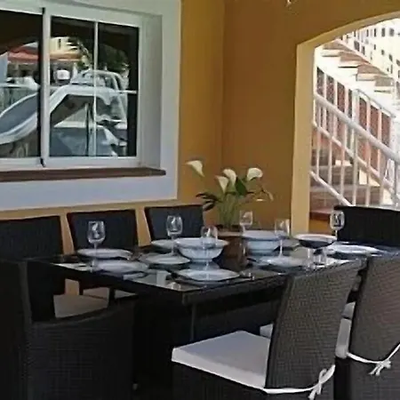 Pearetree - Gorgeous 4 Bedroom With Private Pool